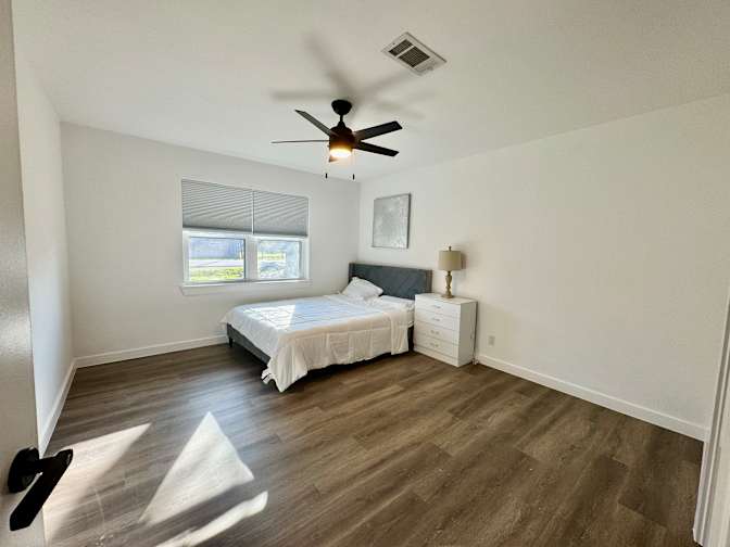 Hannah Nguyen's room