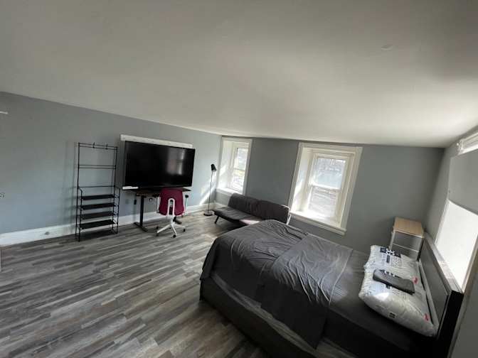 tony's room