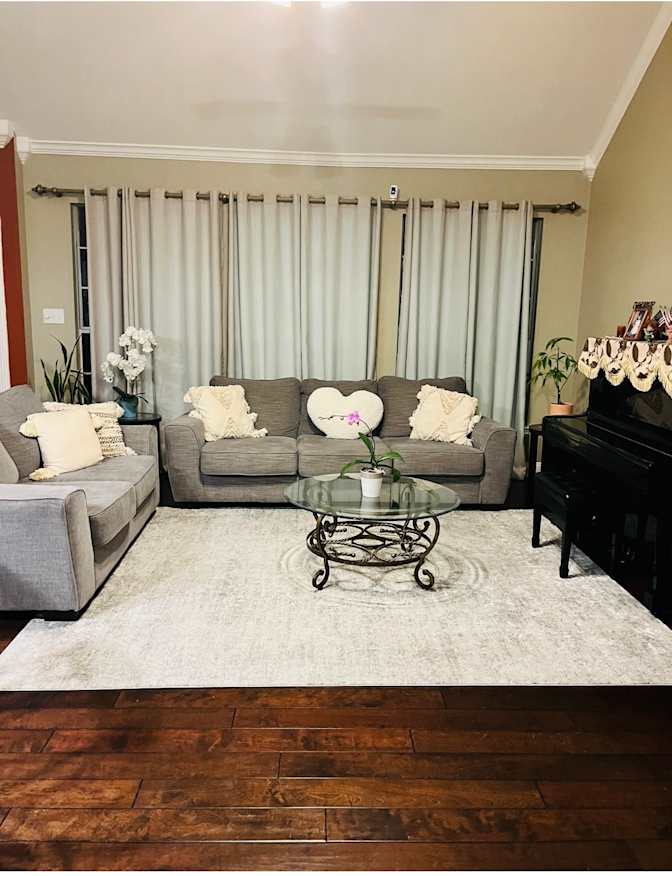 Hoa Tran's room