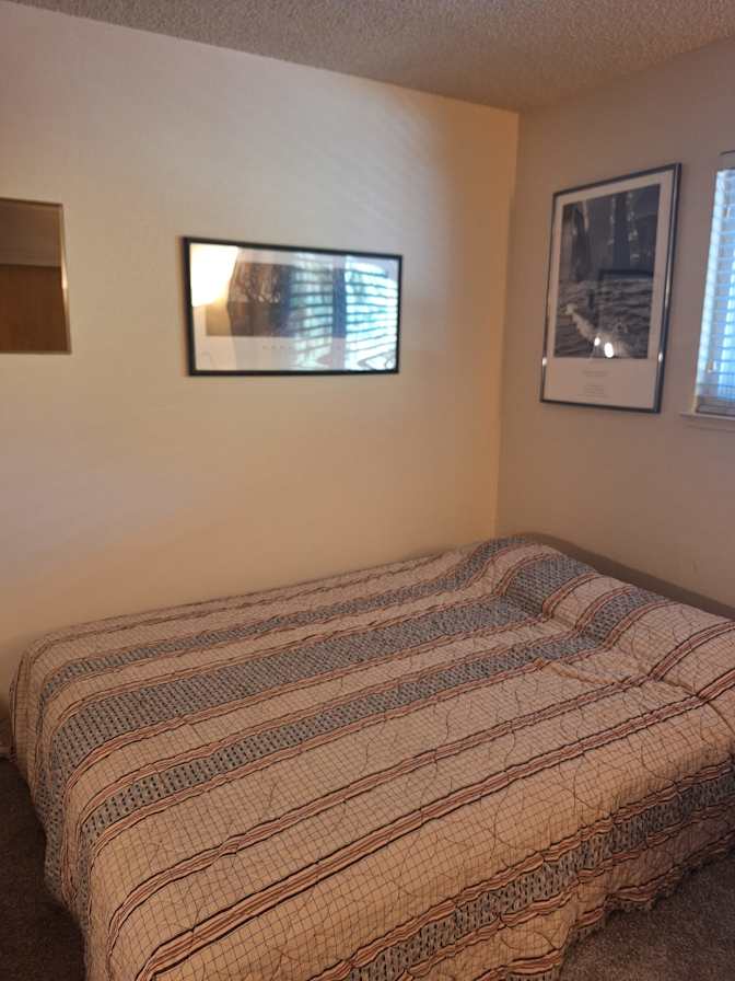 Karahan's room