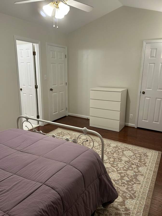Kylie Klinkhammer's room