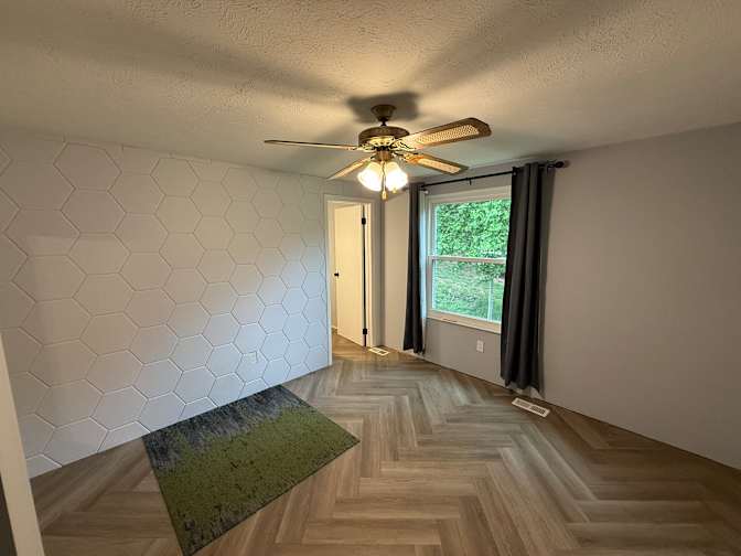 Darren's room