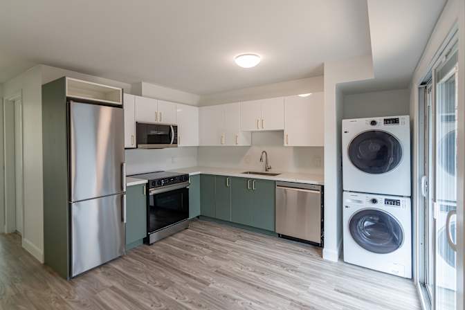 Linda Astafanos's room