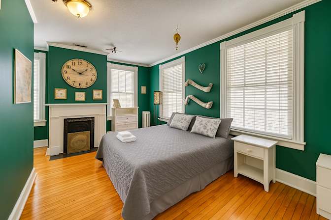 Peter's room