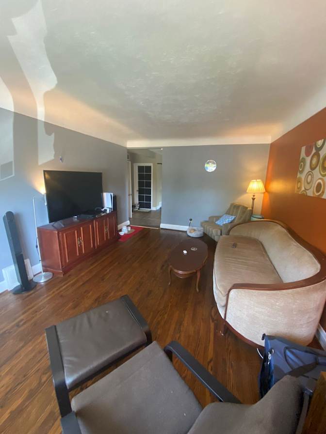 Manjit Hari's room