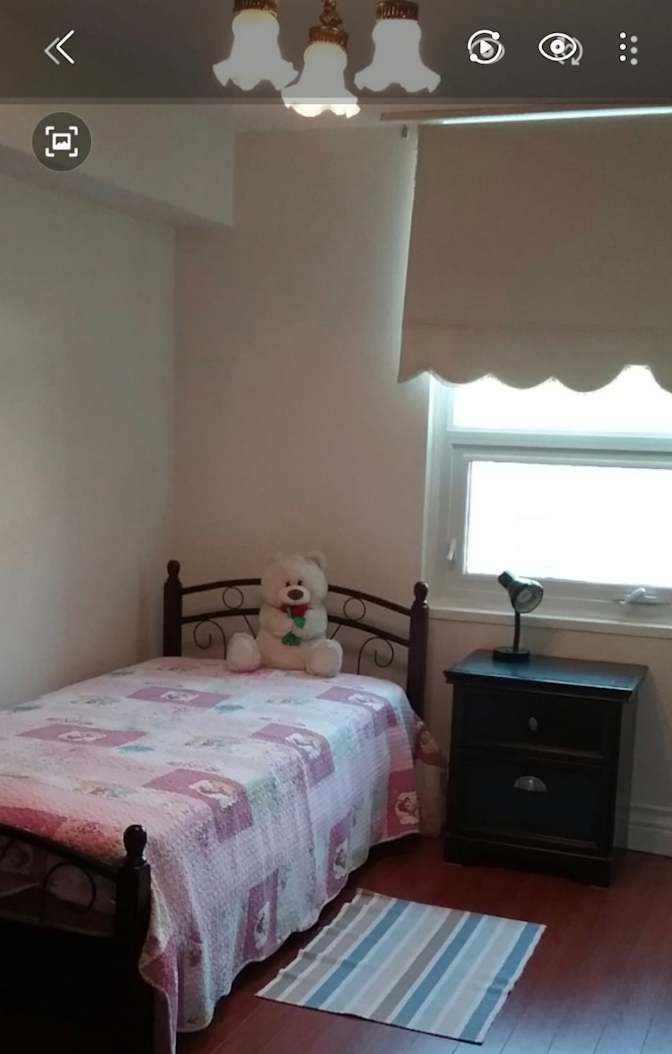 Eva's room