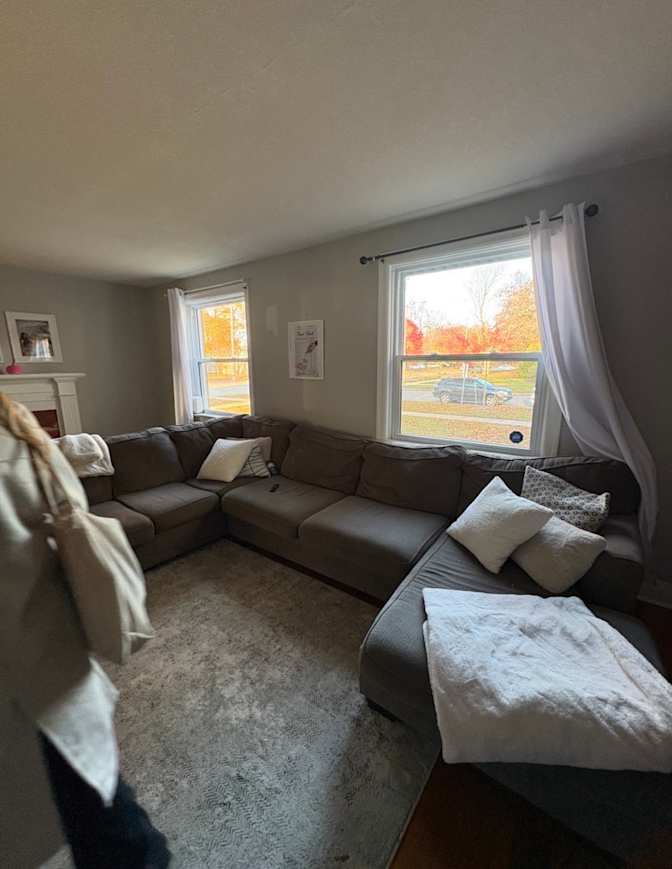 Jordan Scarlett's room