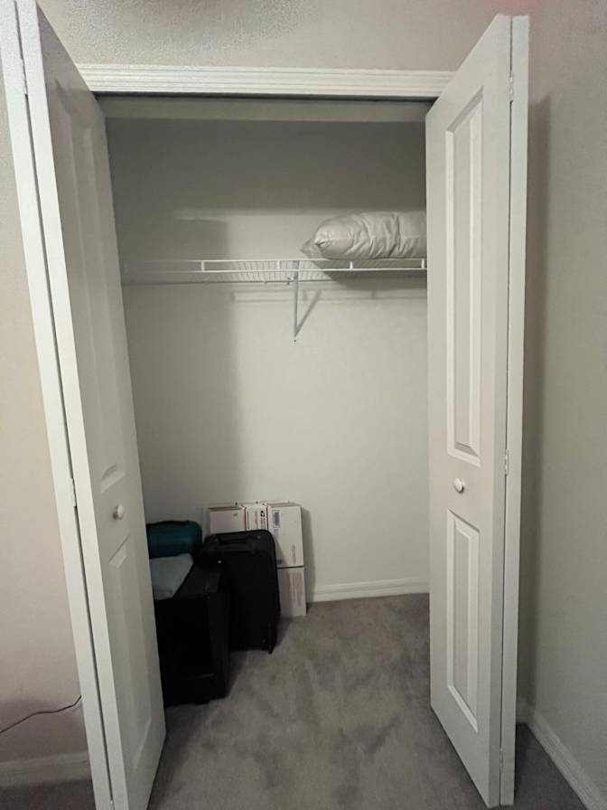 Kiet's room