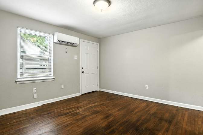 Tinny C.'s room