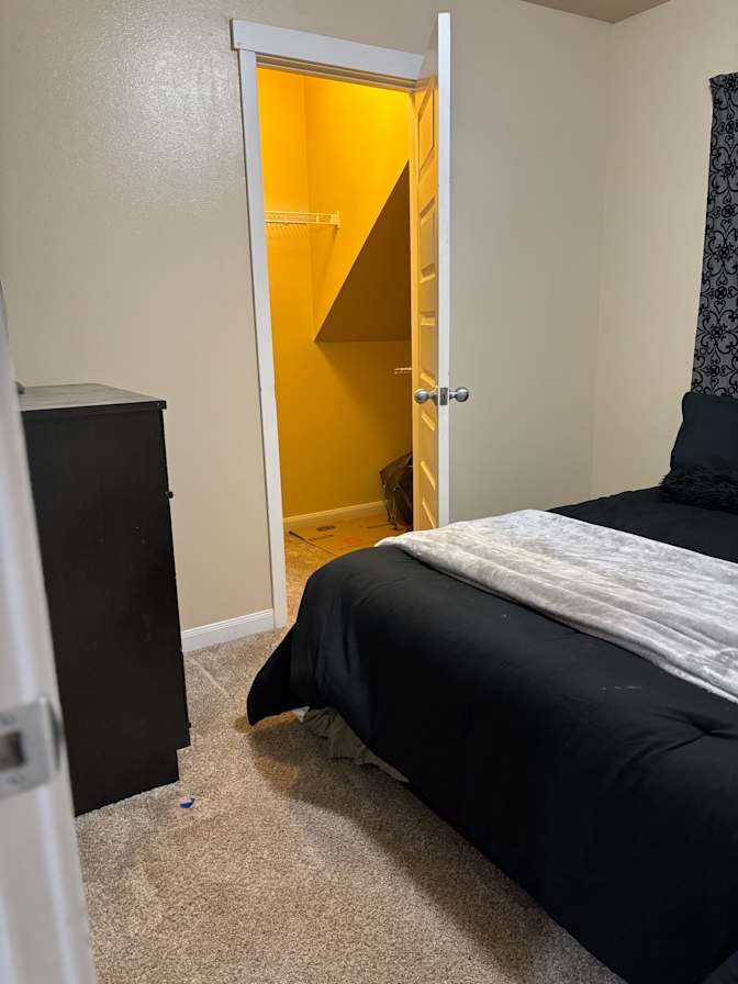 Gina's room