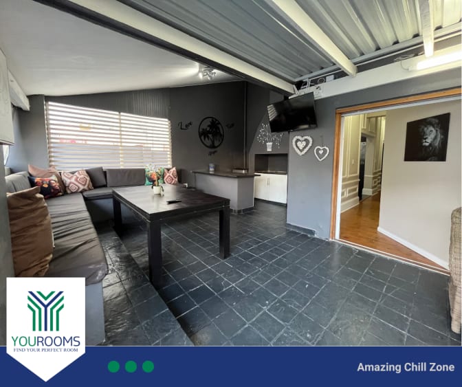 YouRooms's room