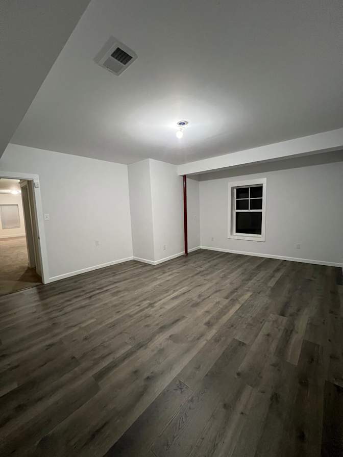 Linda's room