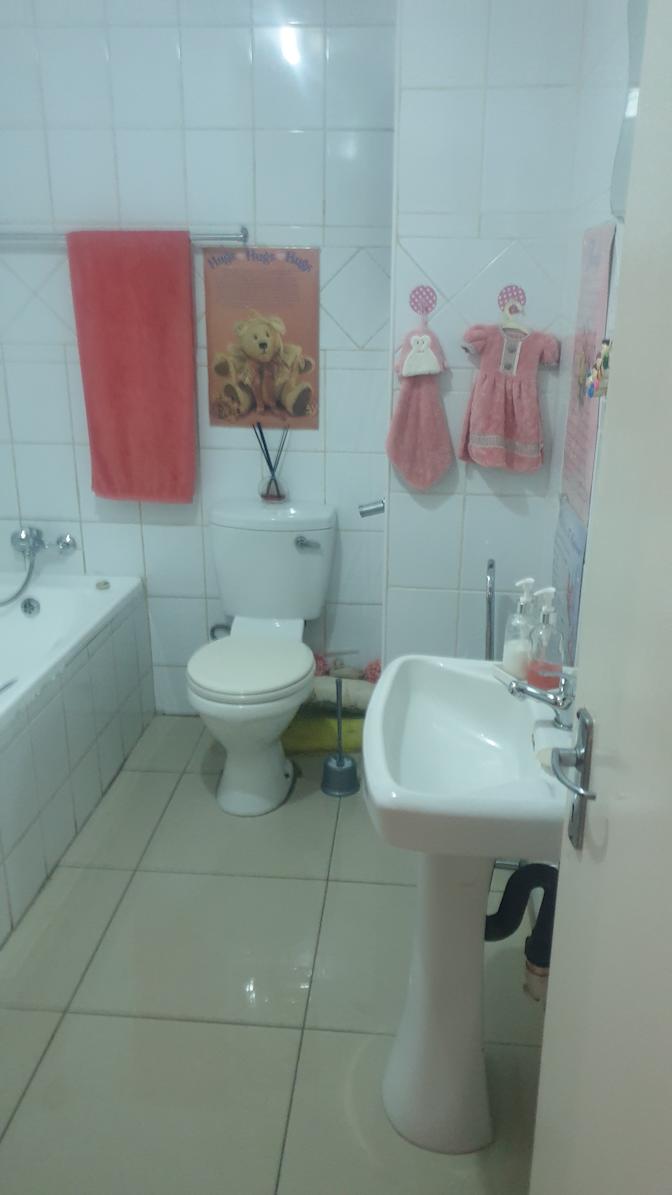 Sombu's room