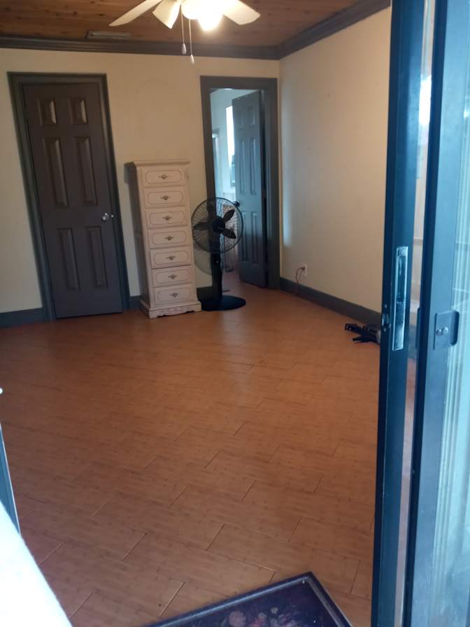 Donna's room