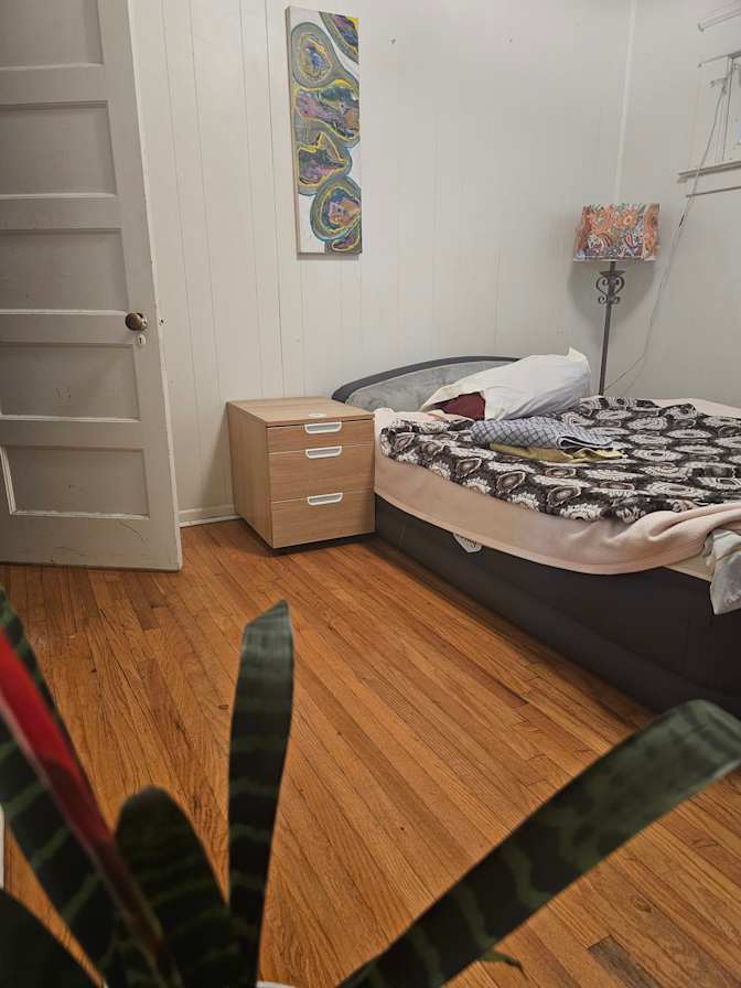Farhad's room