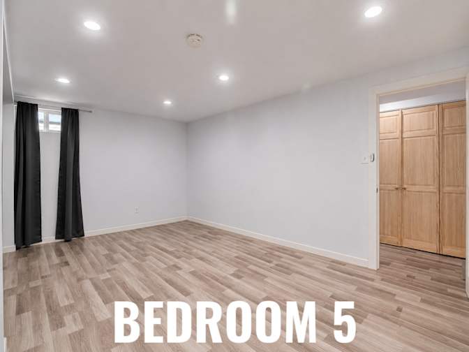 HomeCrew's room