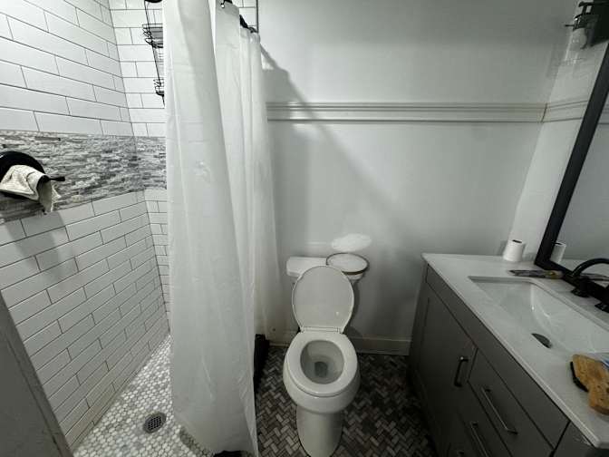 Alcove Rooms's room