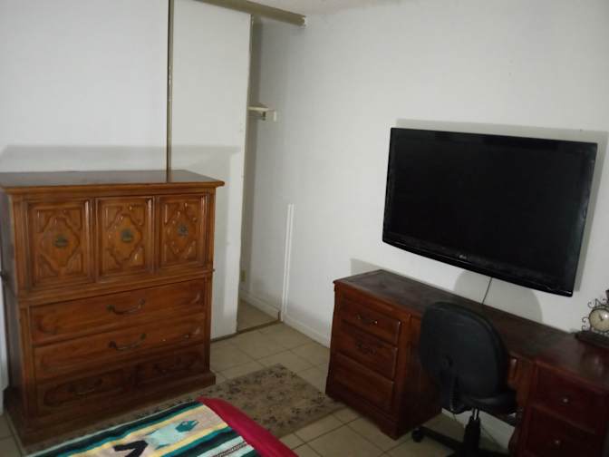 Fernando Saravia's room