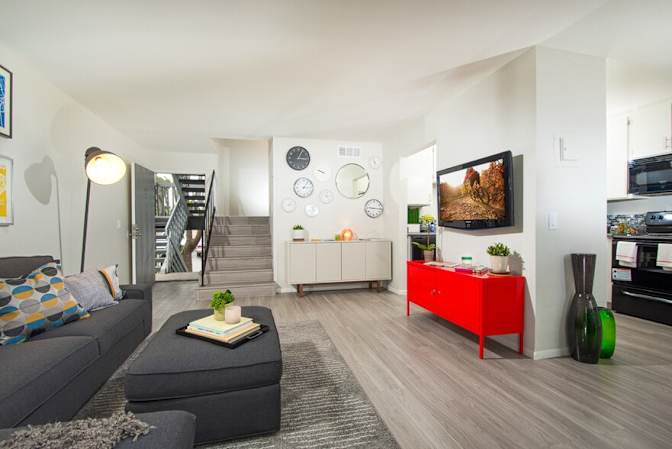 University Crest Apartments's room