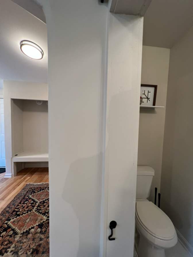 Alcove Rooms's room