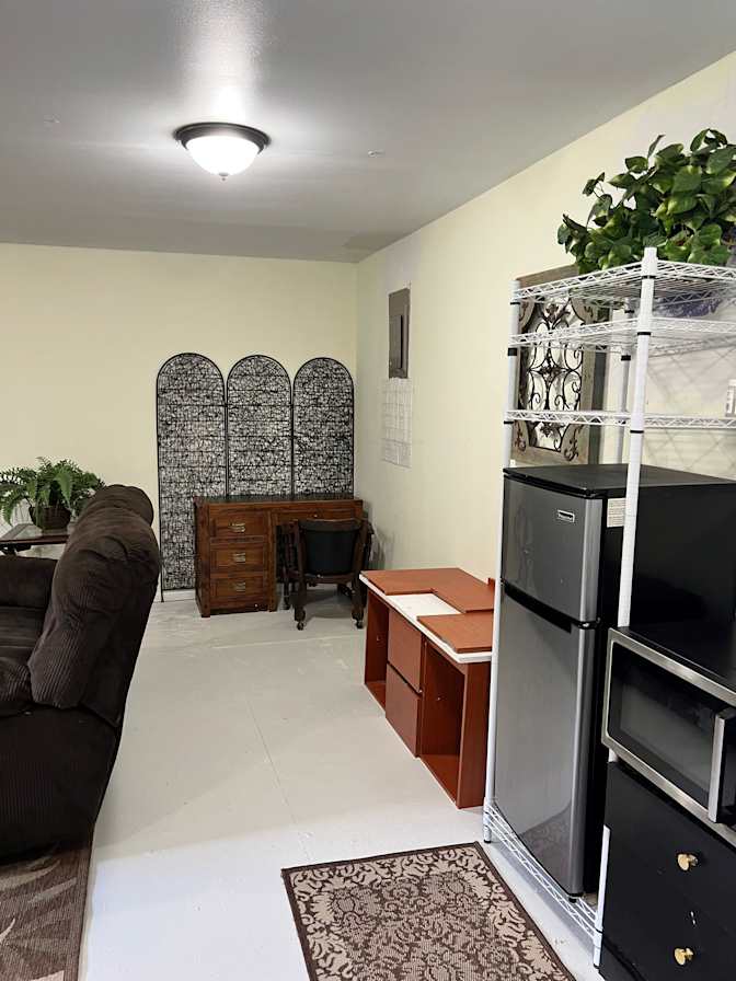 Jonnie's room