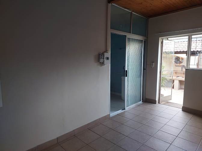 Nontobeko's room