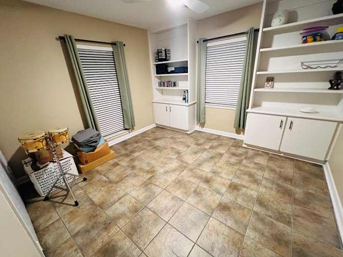 Jon's room
