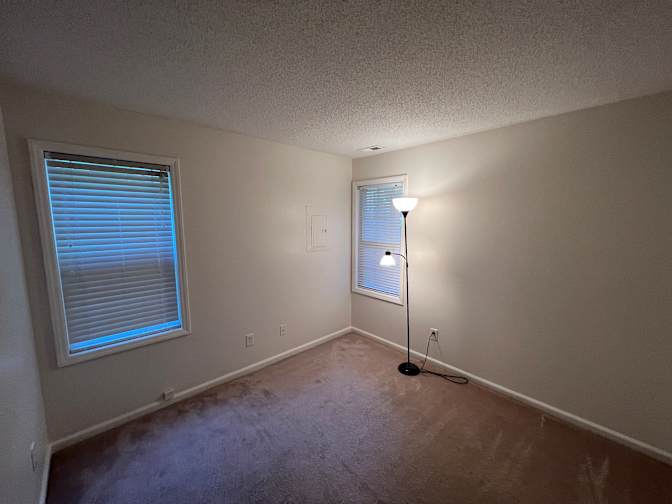 Alcove Rooms's room