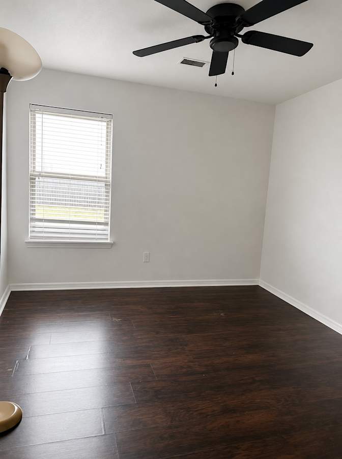 Kiley Jenkins's room
