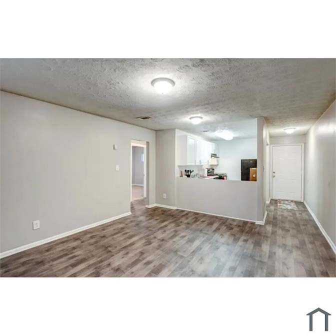 Alcove Rooms's room