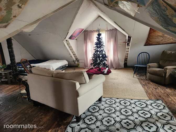 Candy Carlson's room