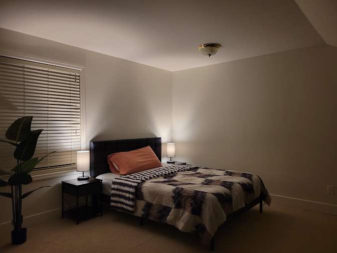 J. Lizneth's room