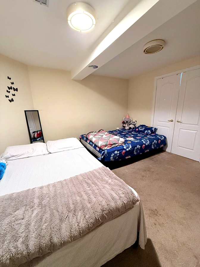 Harish's room