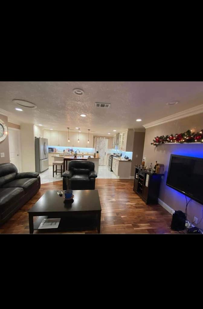 Mariano's room