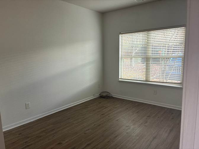 Alcove Rooms's room
