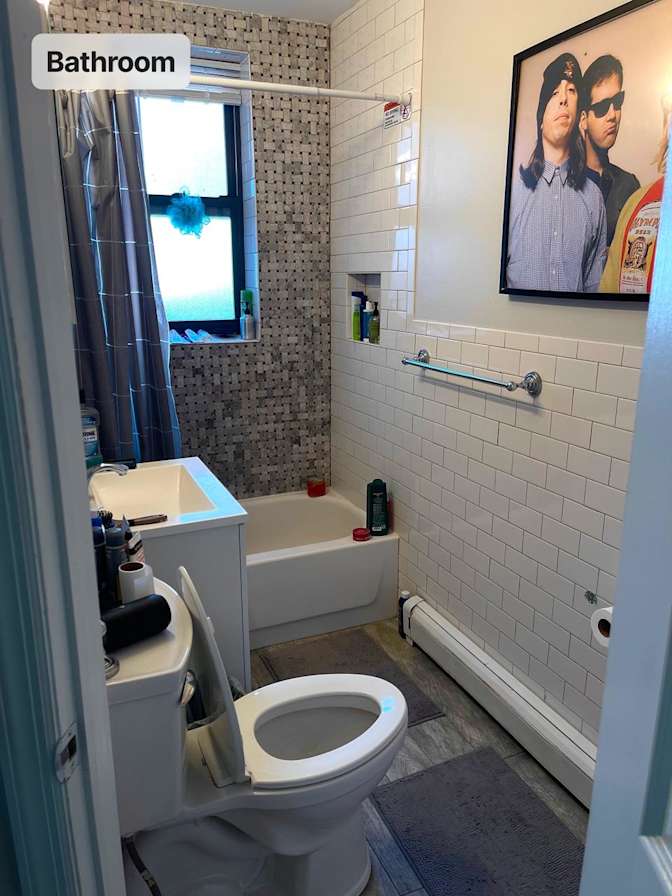 Maxim's room