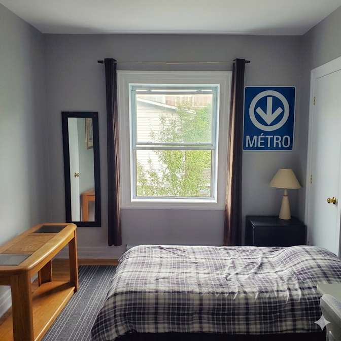 Alain's room