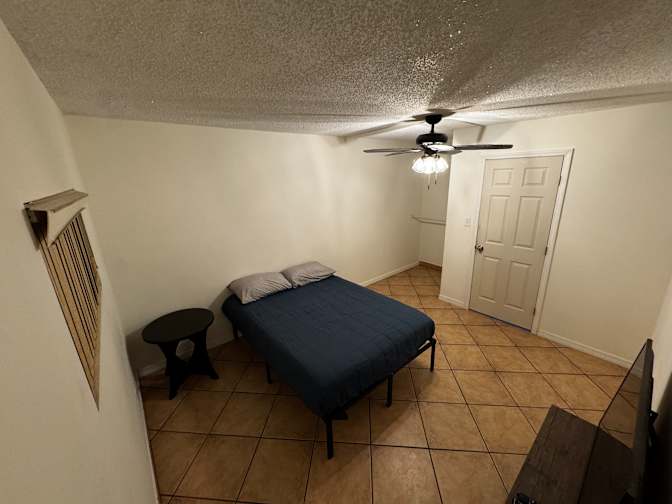 Alegria's room