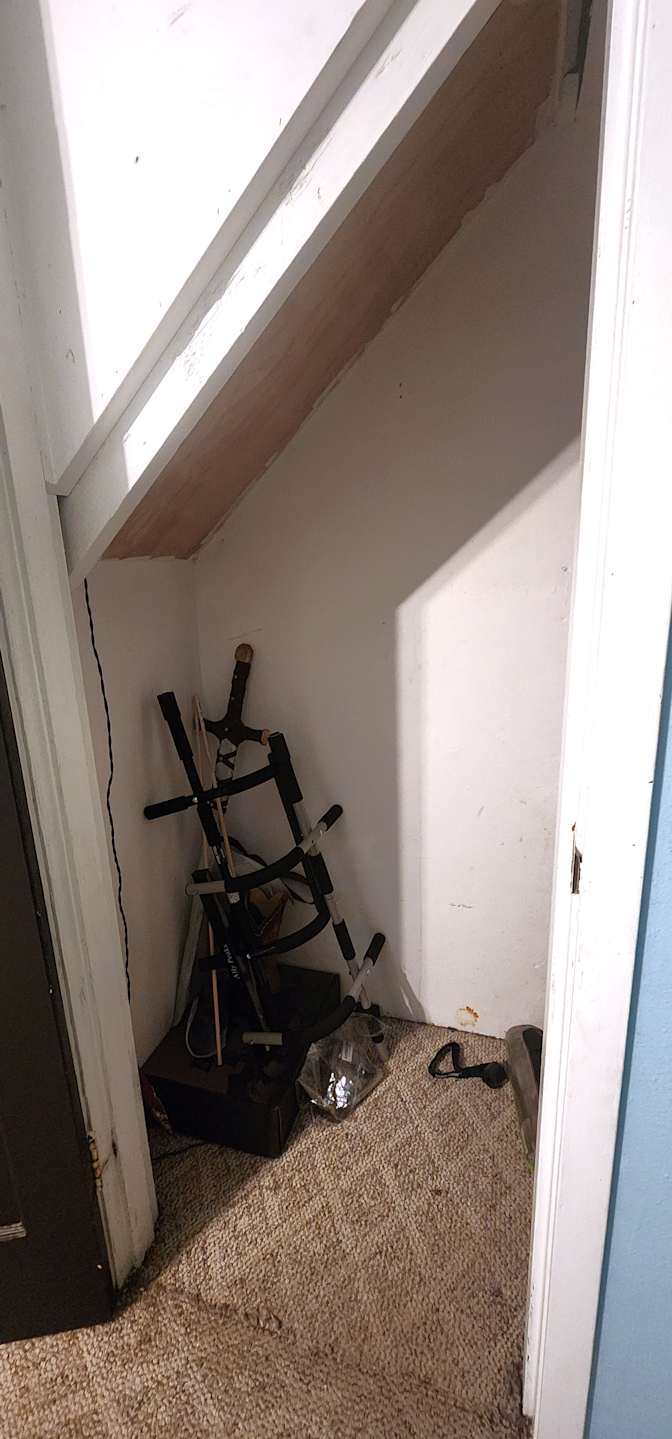 Yesi's room