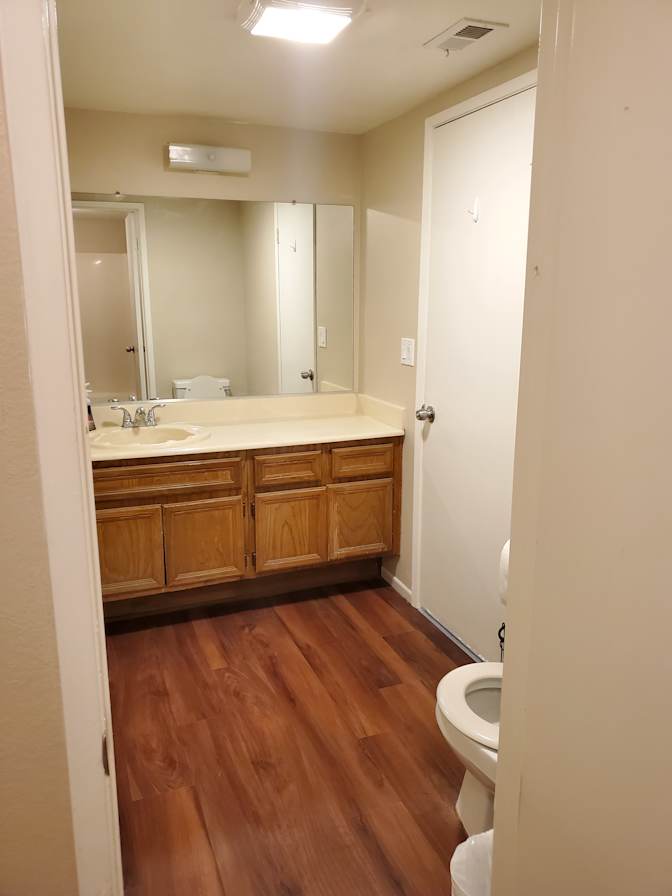 Aron's room