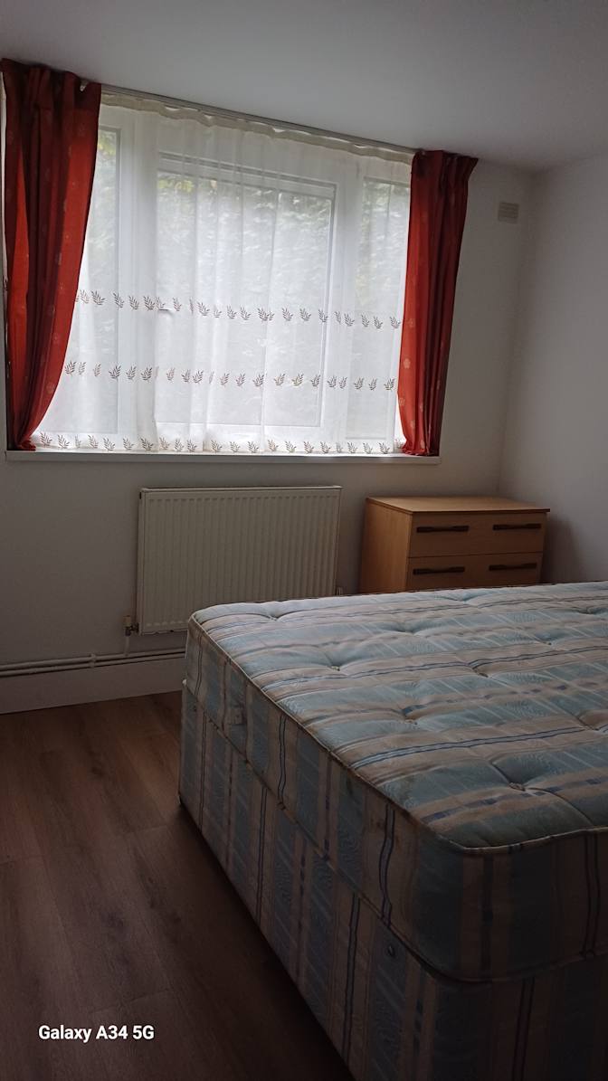 D's room