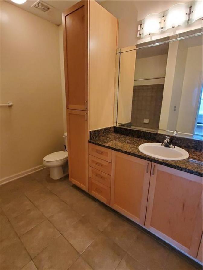 Alcove Rooms's room