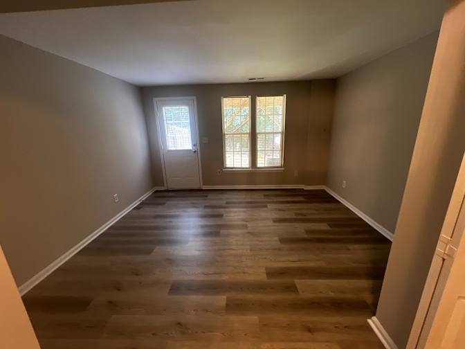 Alcove Rooms's room