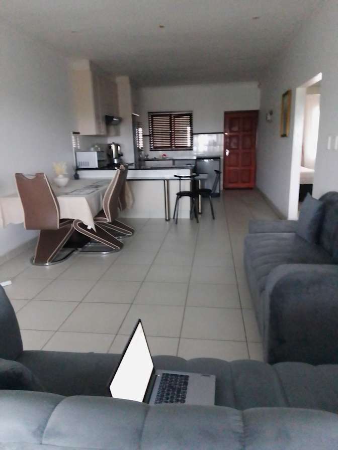 Minenhle's room