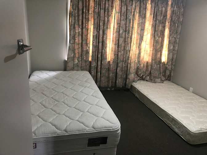 Qamar's room