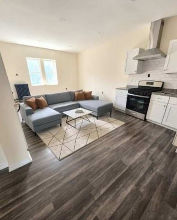 Prime College Point Location's room
