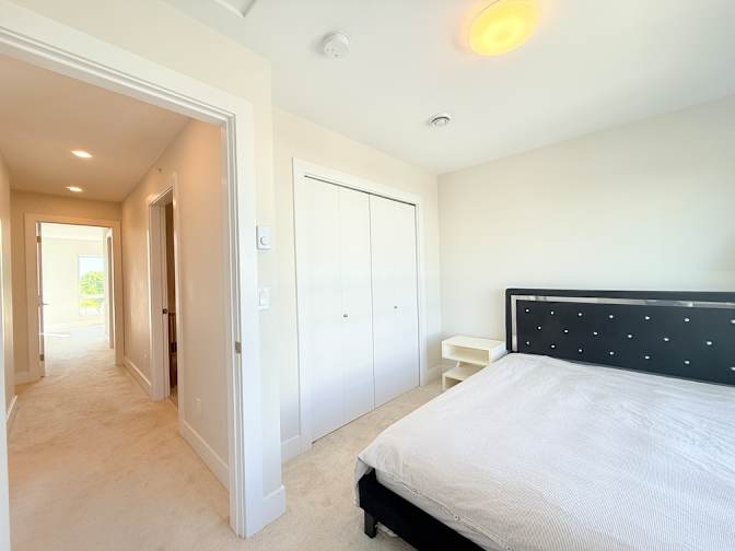 Sunny's room