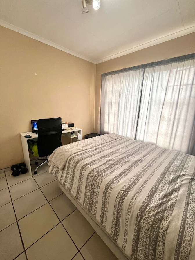 Busi Jele's room