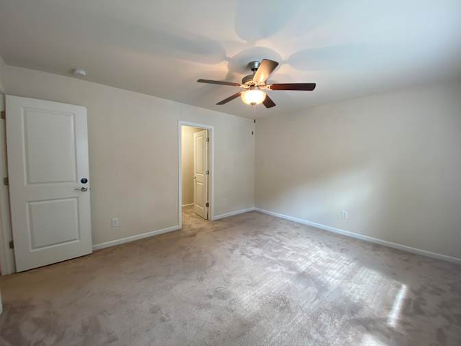 Alcove Rooms's room