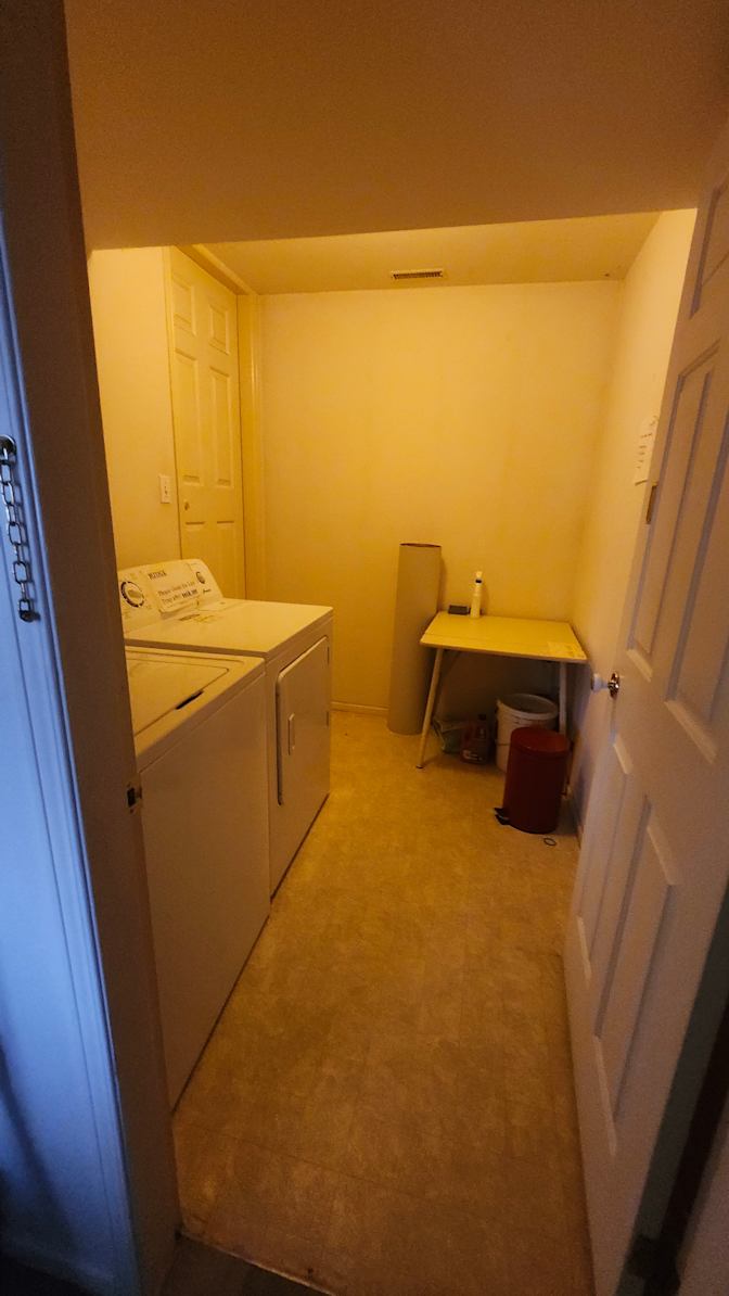 Bon's room